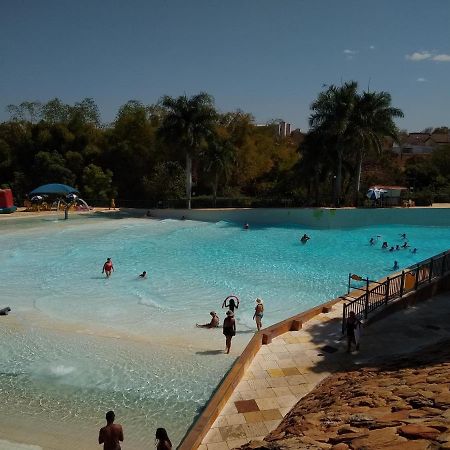 Aparthotel Piazza Com Acesso Ao Clube Diroma à Caldas Novas Extérieur photo