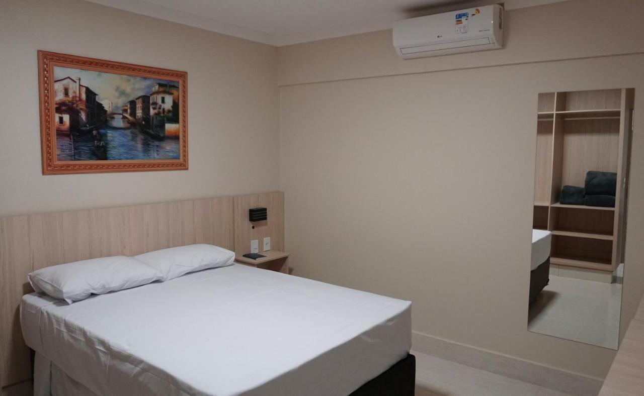 Aparthotel Piazza Com Acesso Ao Clube Diroma à Caldas Novas Extérieur photo